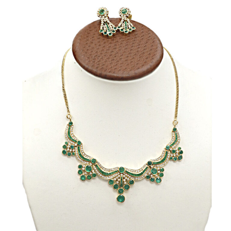 18k-Yellow-Gold-Colombian-Green-Emerald-And-Diamond-Necklace-Earring-Matching-322268261573